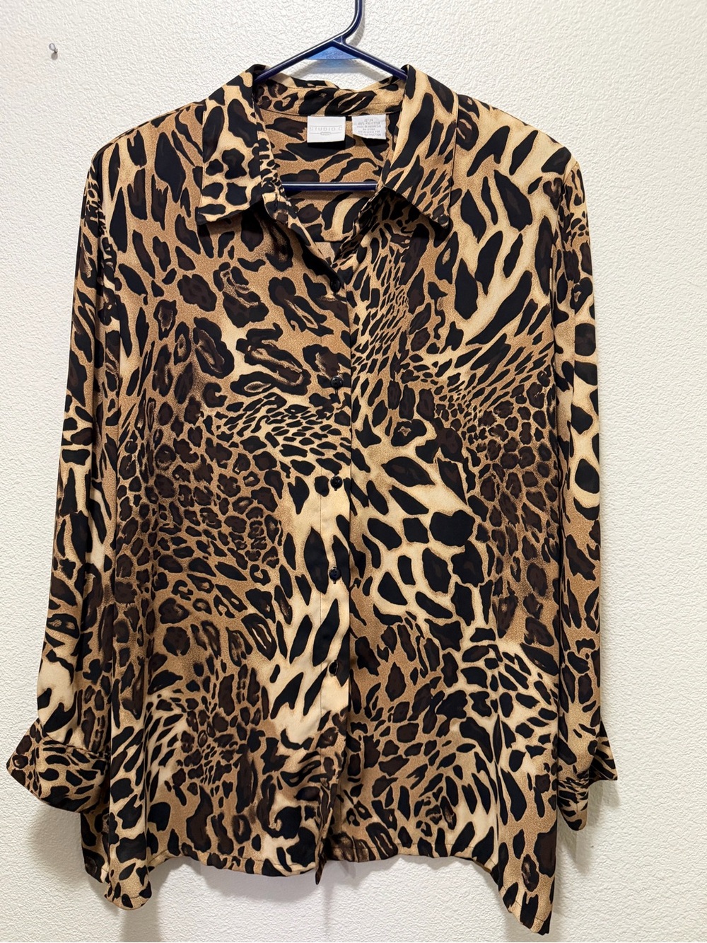Studio C leopard print button down blouse size 22/24